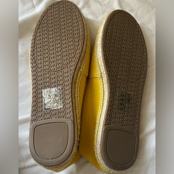 Michael Kors NWOT "Kendrick" Slip-On
Espadrilles. - Picture 2 of 5
